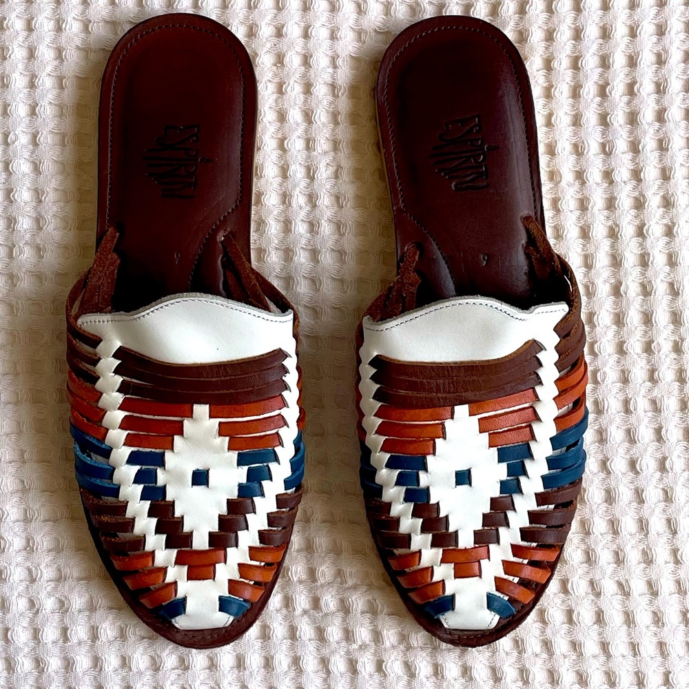 Espiritu handmade leather huarache mules sz9